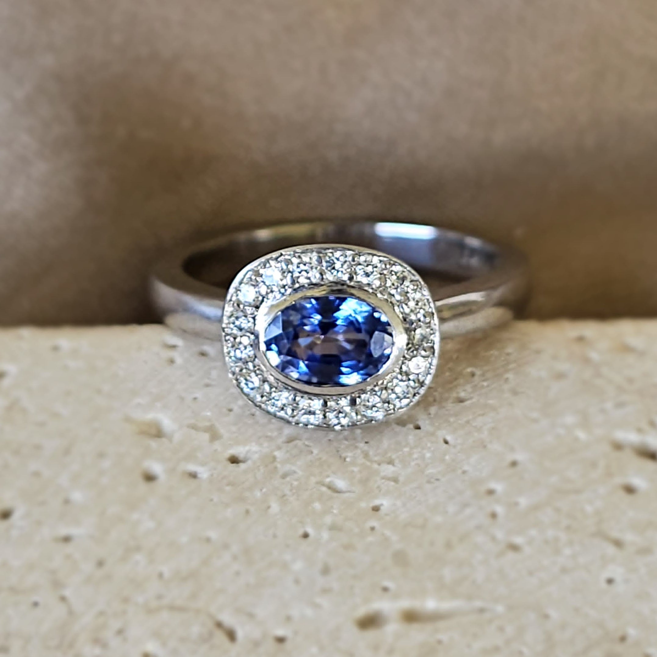 Anillo Lucía Zafiro