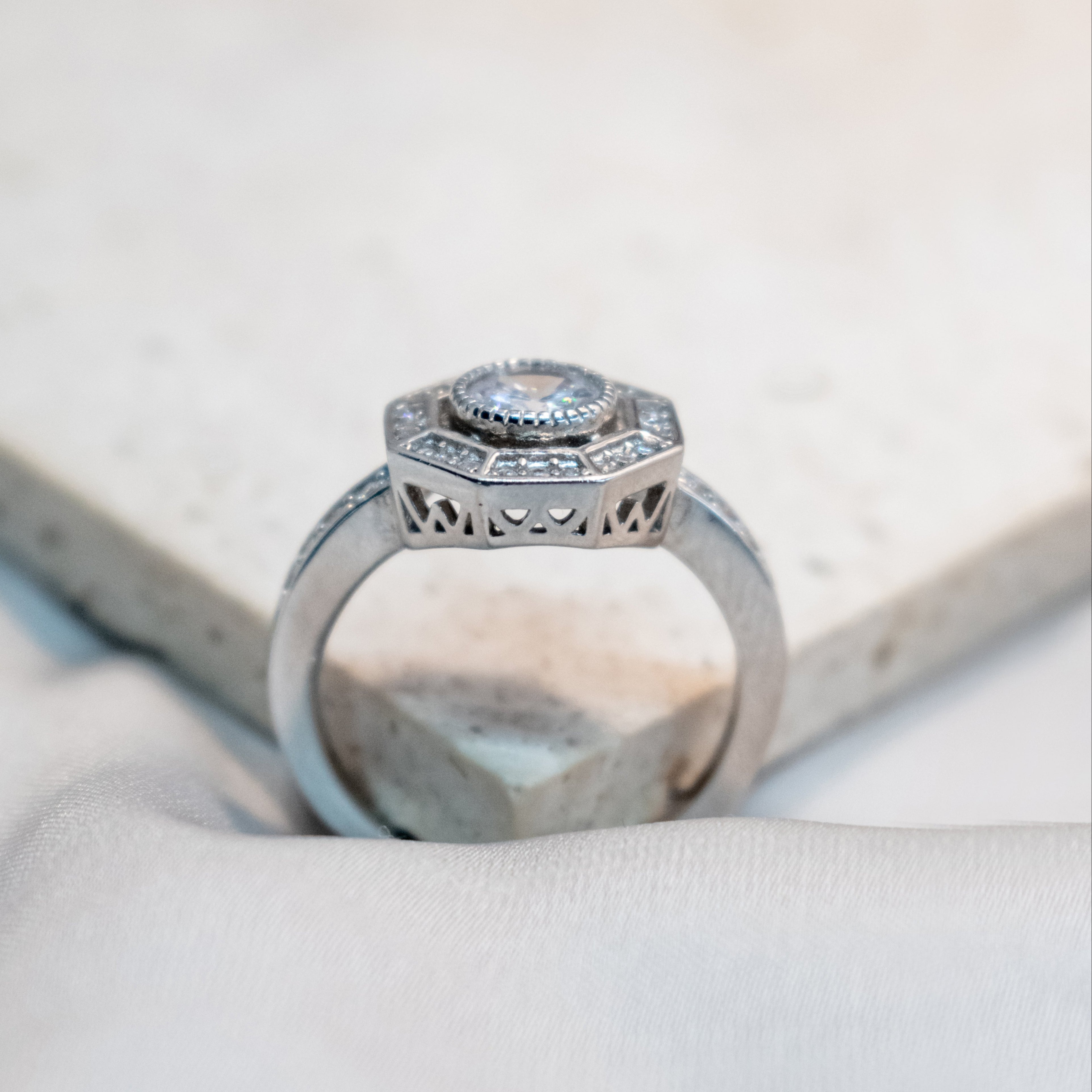 Anillo Vega