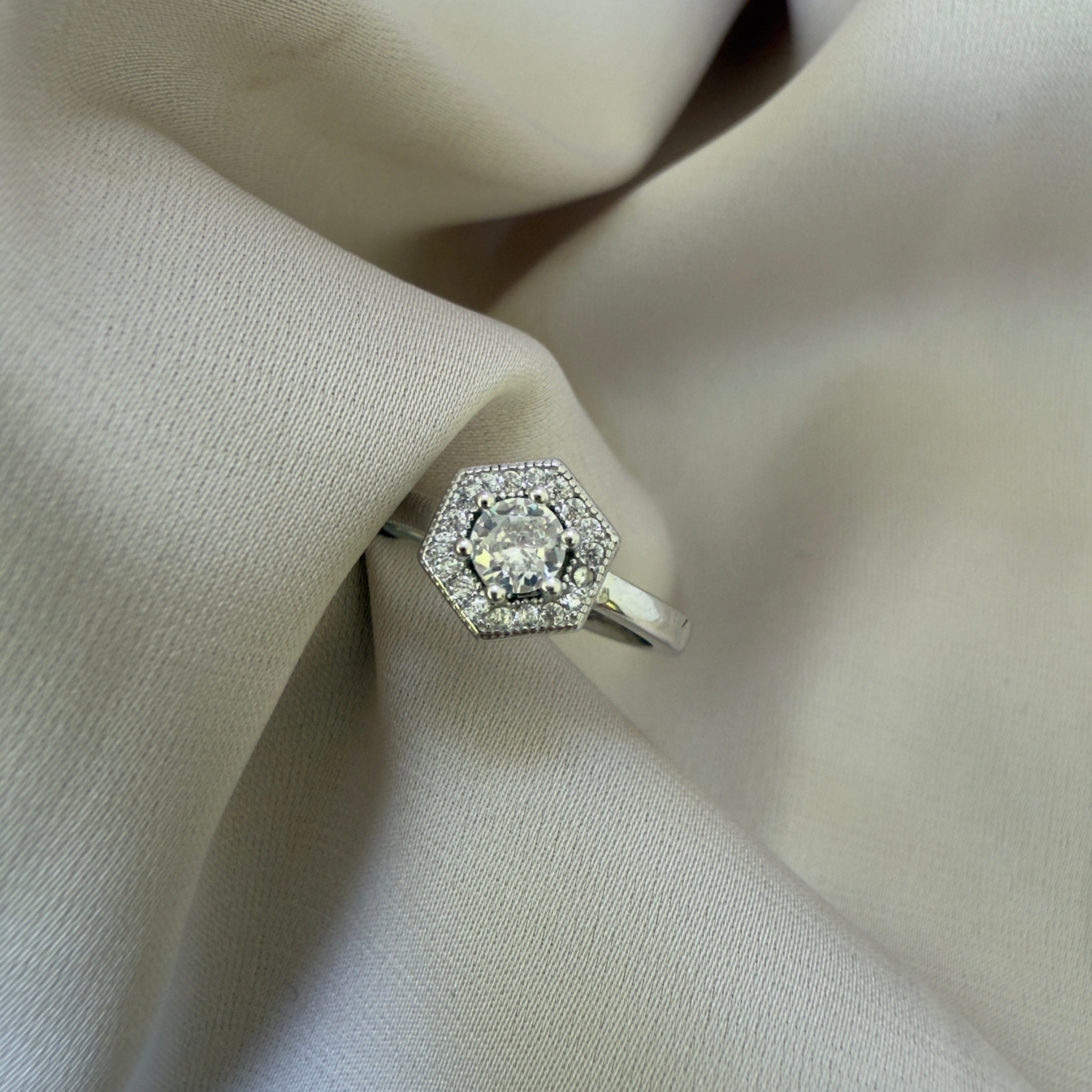Halo Hexagonal