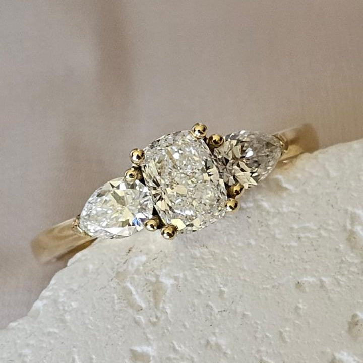 Anillo Madeleine
