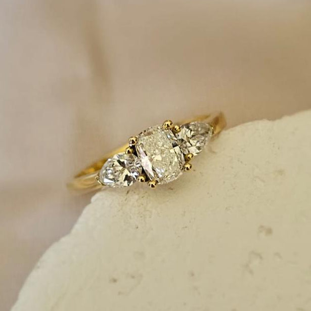 Anillo Madeleine