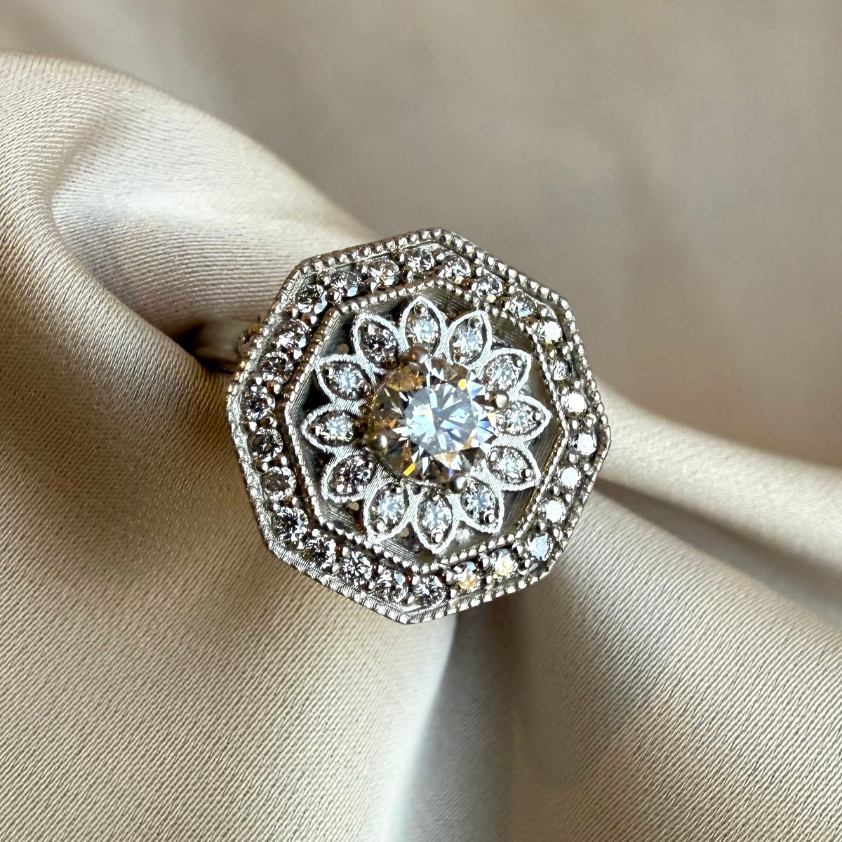 Anillo Octogonal Fleur