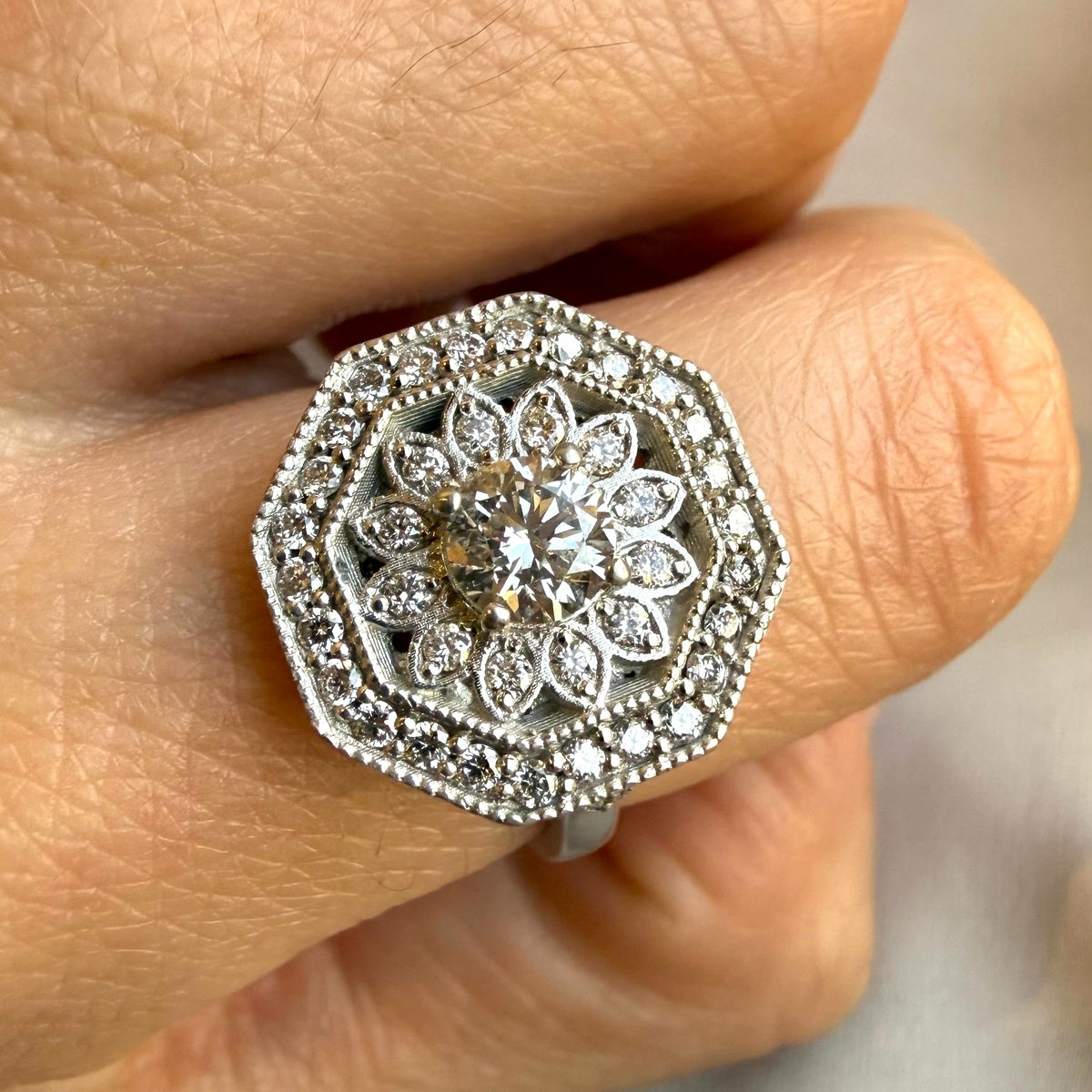 Anillo Octogonal Fleur